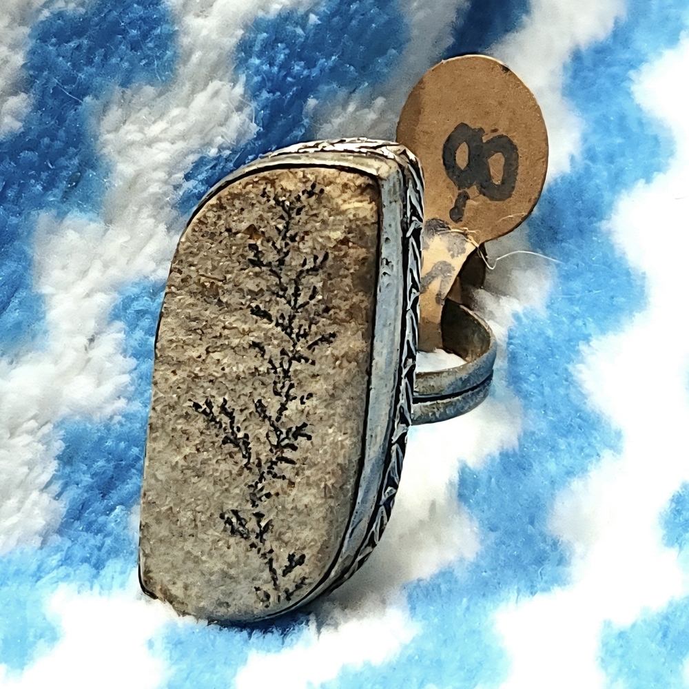 Artistic Stone Ring with Engraved Band - Picture 2 of 6